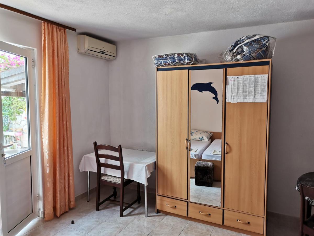 Apartments Radonic Хвар Екстериор снимка