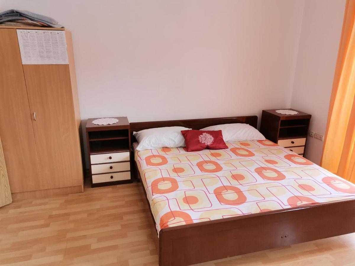 Apartments Radonic Хвар Екстериор снимка