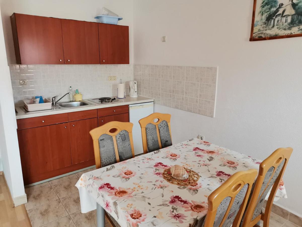 Apartments Radonic Хвар Екстериор снимка