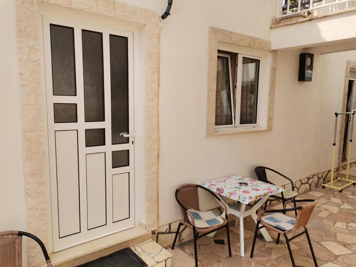 Apartments Radonic Хвар Екстериор снимка