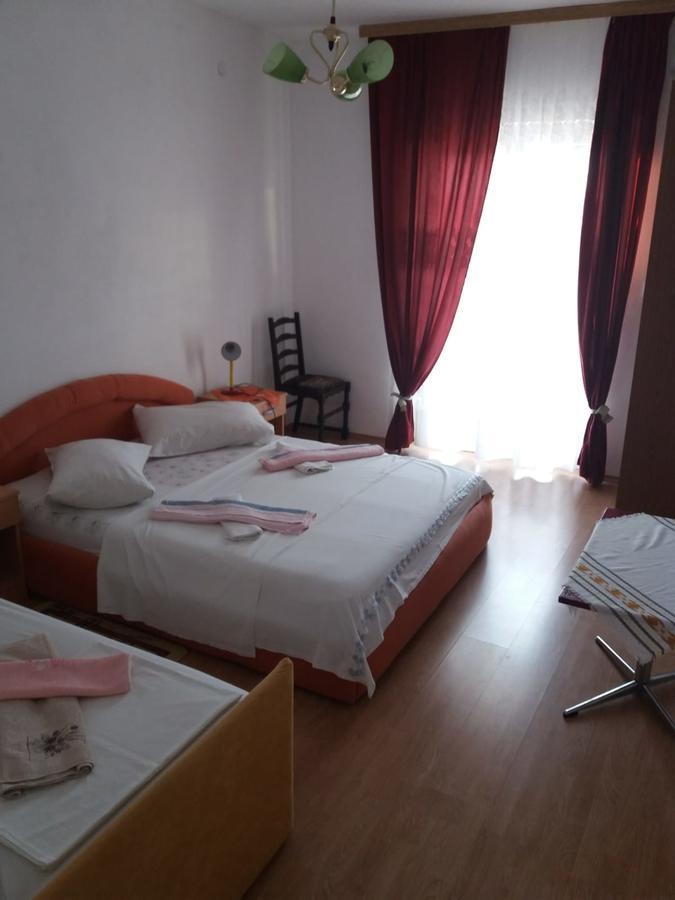Apartments Radonic Хвар Екстериор снимка