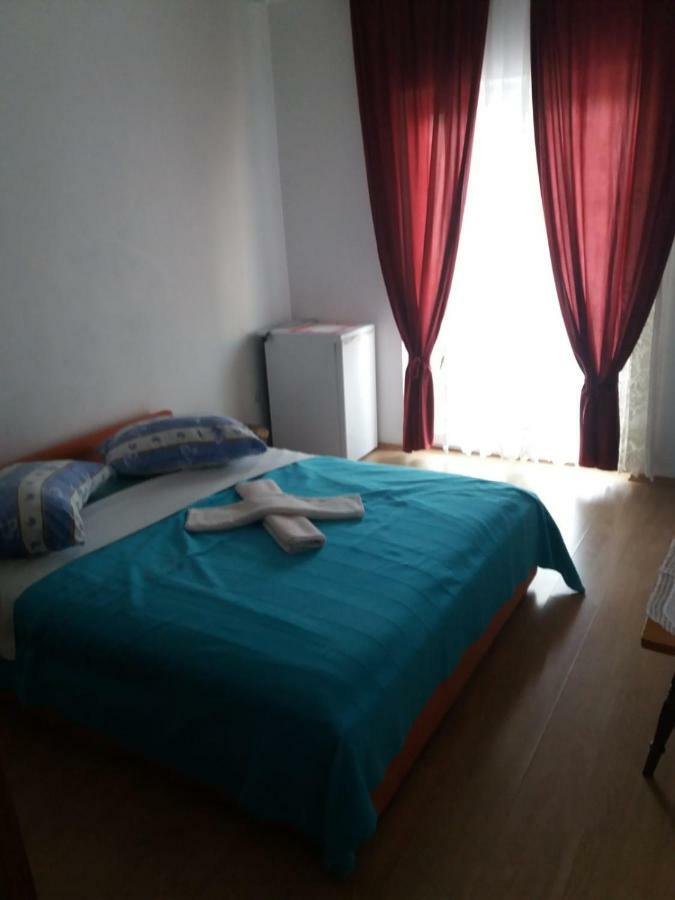 Apartments Radonic Хвар Екстериор снимка